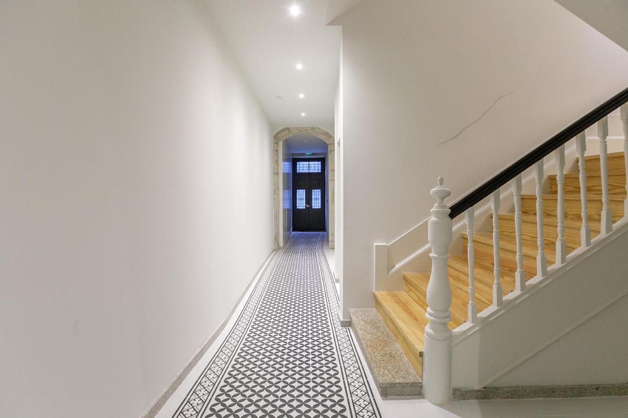 Lovelystay - Downtown Studio With Pool, Ac And Balcony OOporto Exterior foto