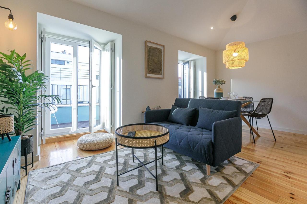 Lovelystay - Downtown Studio With Pool, Ac And Balcony OOporto Exterior foto